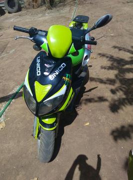 Se Vende Moto Tiphoon