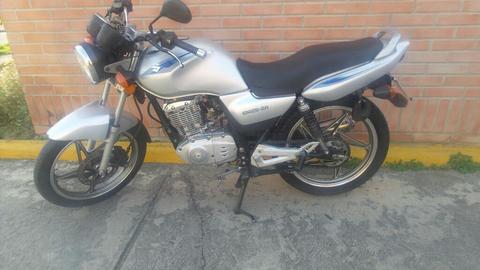 Moto en Suzuki 125