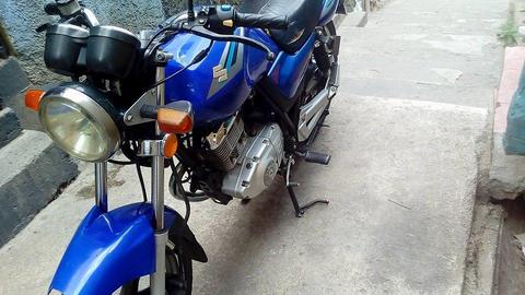 Se vende Suzuki En 2013