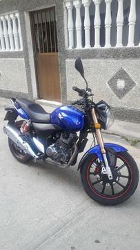 Moto RKV 200 2013