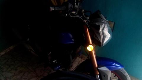 Vendo Mi Moto Rkv en Buen Estado