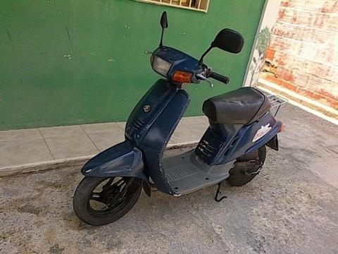 Vendo moto yamaha mint en muy buenas condiciones!! Buen precio!