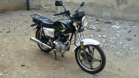 Moto Bera 200