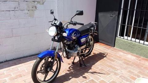 VENDO O CAMBIO BERA 200 AÑO 2013