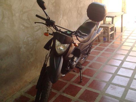 se vende moto tx 200