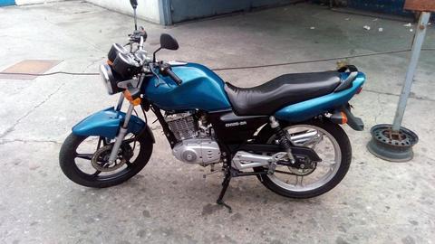 Se Vende moto EN Suzuki