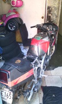 vendo o cambio moto suzuki barata 25 mil