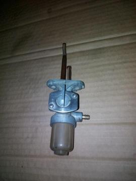 LLave Gasolina Suzuki Ax100 Original