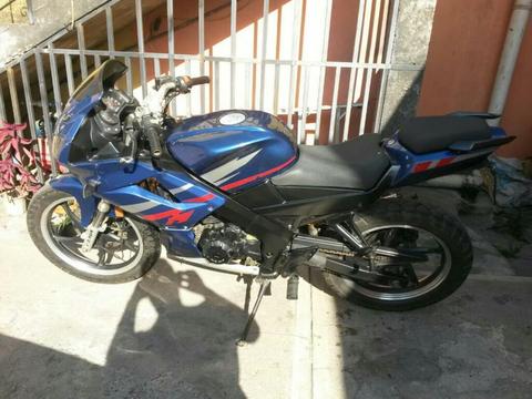por Viaje, Vendo Bera R1 100% Operativa