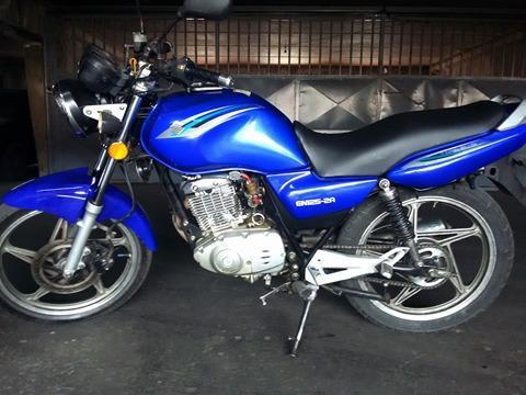 EN 125 SUZUKI