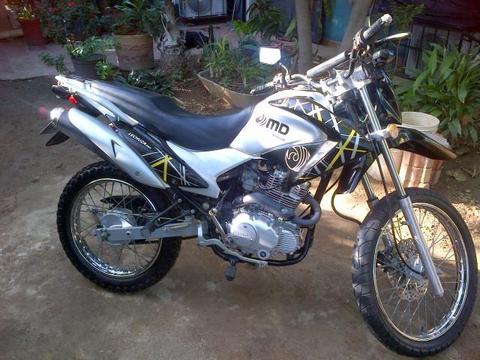 MOTO MD LECHUZA 2014