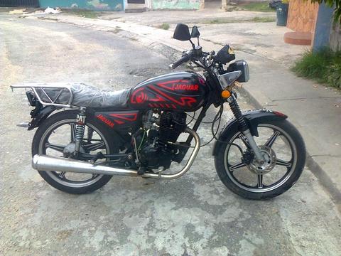 Moto Jaguar año 2007 operativa