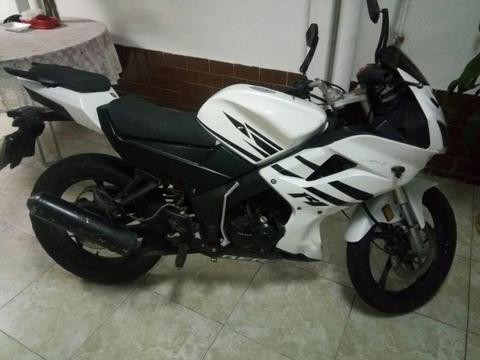 Moto Bera R1