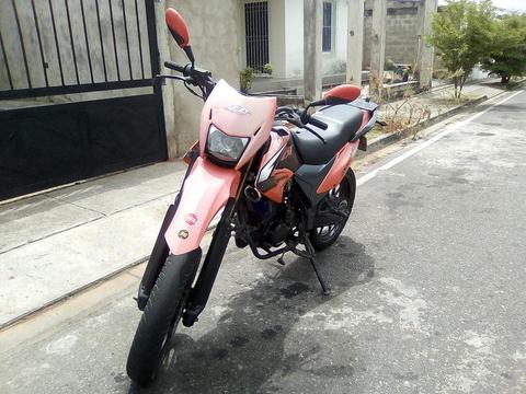 VENDO BERA SOCIALISTA ENDURO