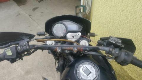 Moto Dt Bera 200