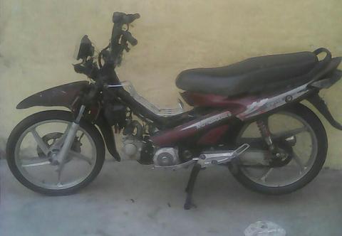 Vendo Moto Semi Automática 110