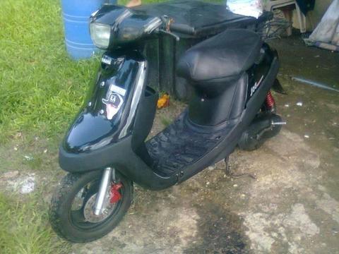 vendo moto jog 2002