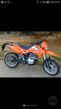 Se Vende Suzuki Hj Sm 200 Año 2014 Inf