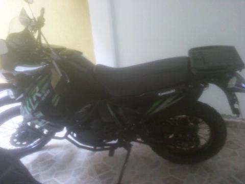 SE VENDE MOTO KLR