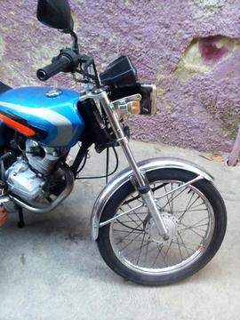 Moto Jaguar