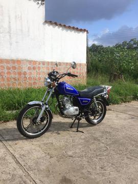 Vendo moto Suzuki GN 125cc 2013