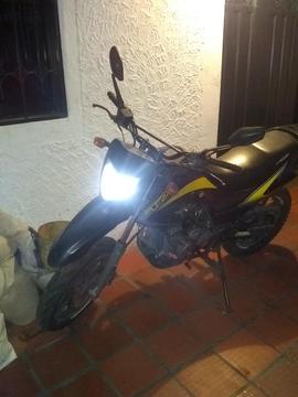 Moto Tx 200