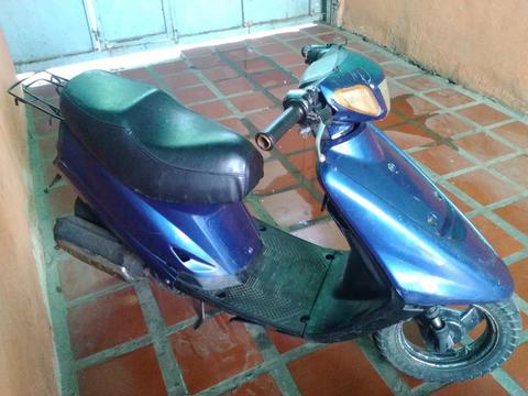 Se vende moto jog yamaha