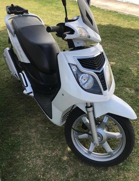 Outlook Empire 2013 con 1800 km