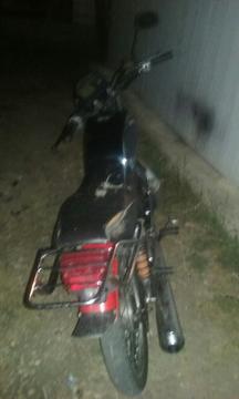 Vendo Moto Susuky Sumo