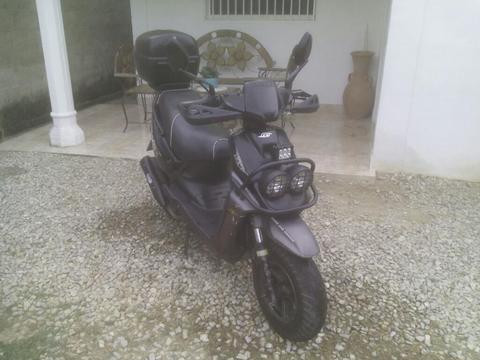 Vendo Moto Bera Bws 2013