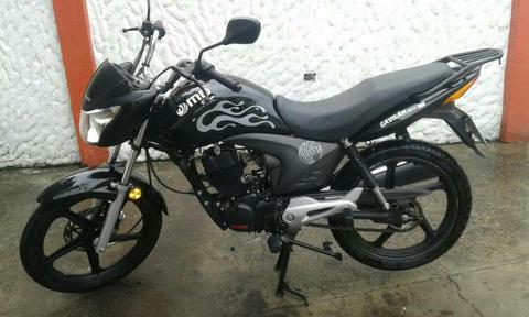 Vendo Moto Md Gavilan Año 2015 Como Nuev