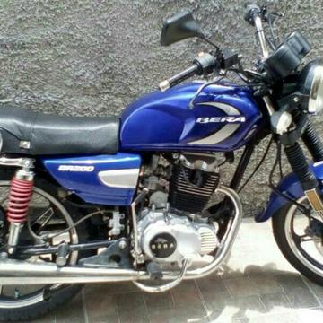 Vendo Bera 200 Año 2015