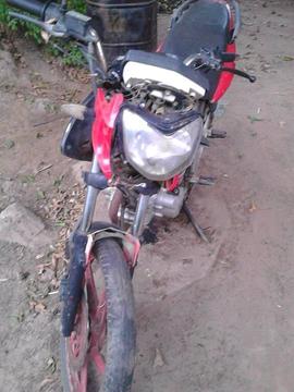 Moto Bera200