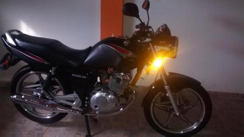 moto en 125 suzuki