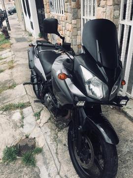 Rematando Vstrom 650 año 2008 excelente