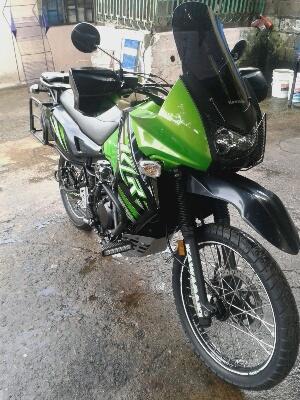 VENDO KLR 2014 O CAMBIO