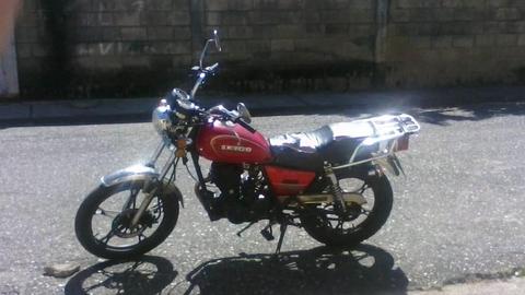 Vendo moto skygo 2013