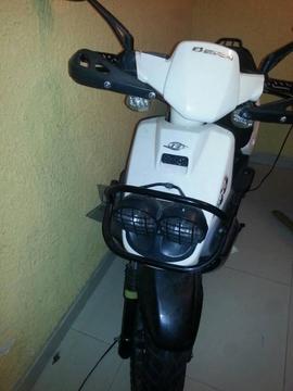 Vendo moto bera BWS