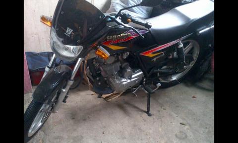 Vendo Moto Practicamente Nueva