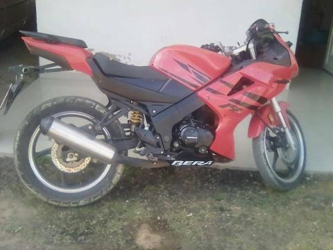 Moto R1