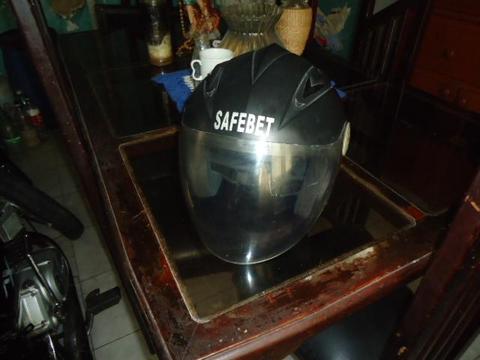 Casco semiintegral Safebet