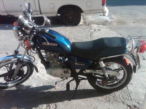 vendo mi moto suzuki gn 125 color azul