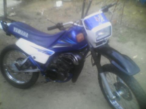 Moto Yamaha Dt 175