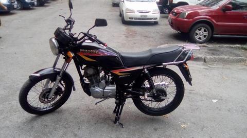 se vende hj 2011 super barata por urgencia