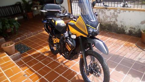 KLR 650 2012 COMO NUEVA 14K. Vendo o cambio por palio 1.8 o mazda 3 o 6. terios, aveo