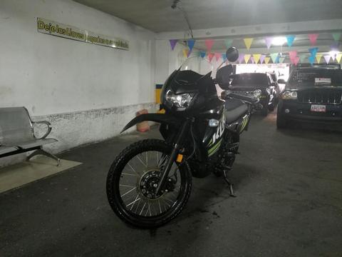 KAWASAKI KLR 2014 CON COMBO INCLUIDO