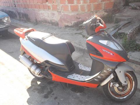 VENDO MOTO