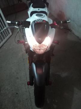 Vendo moto benelli RK6