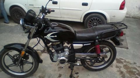 Vendo Moto Bera