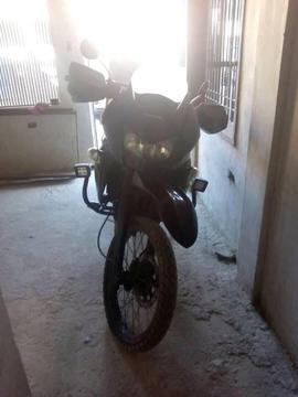 se vende klr 2014 en perfecto estado de todo